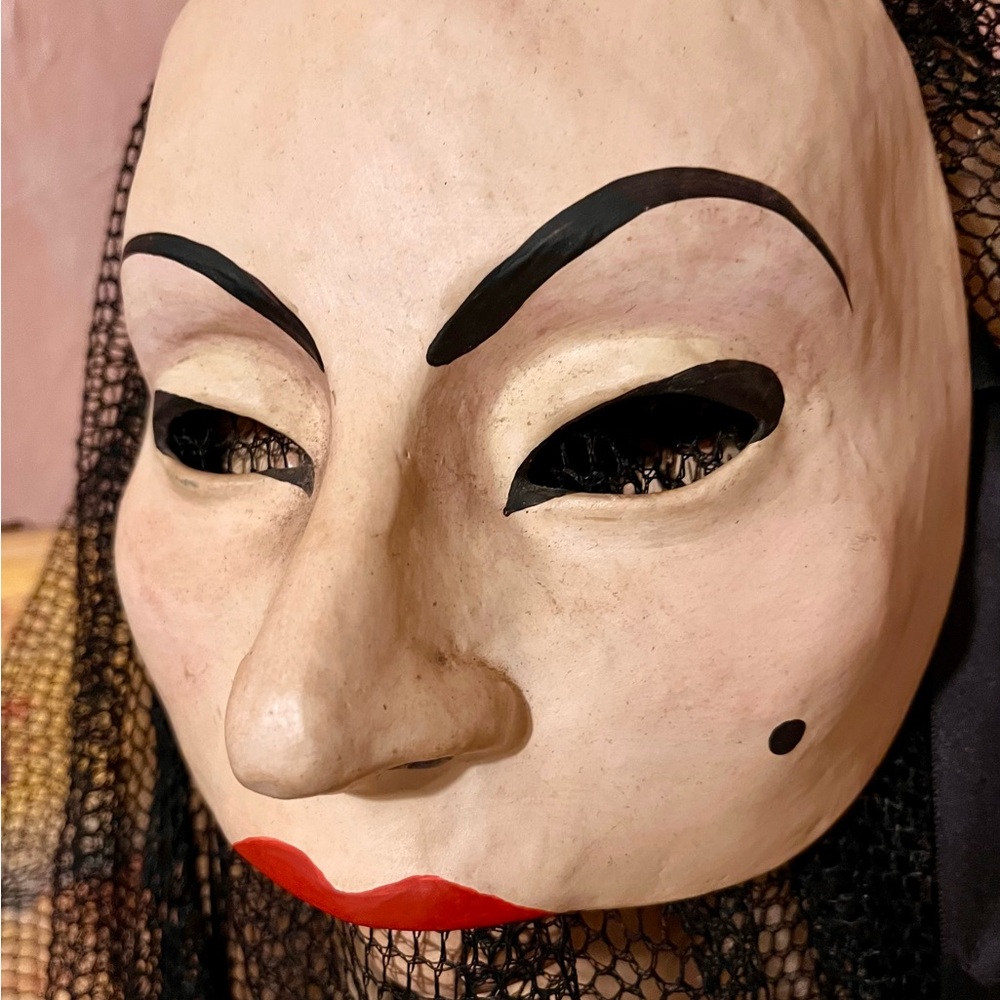 Vintage Gabriel Q. Handcrafted Italian Paper Mache’ White, with Black, Red